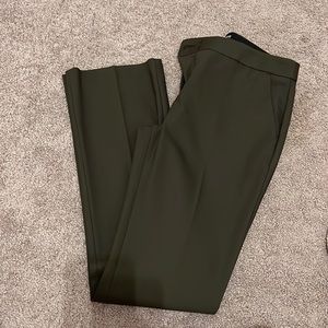 Women’s Express Green Columnist Dress Pants (size 6R)